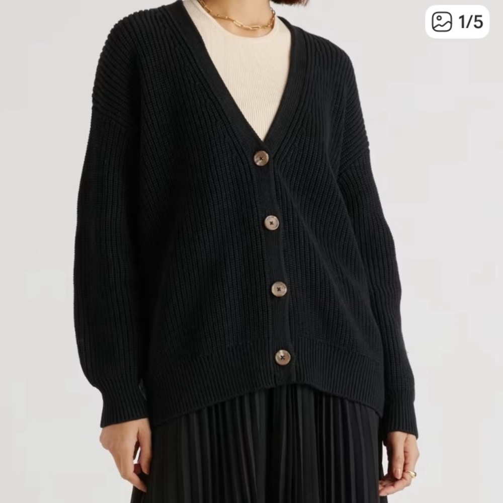 Quince 100% Organic Cotton Oversized Boyfriend BLACK  Small